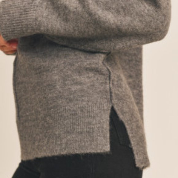 NWT - Lush Turtleneck Sweater - Picture 6 of 7